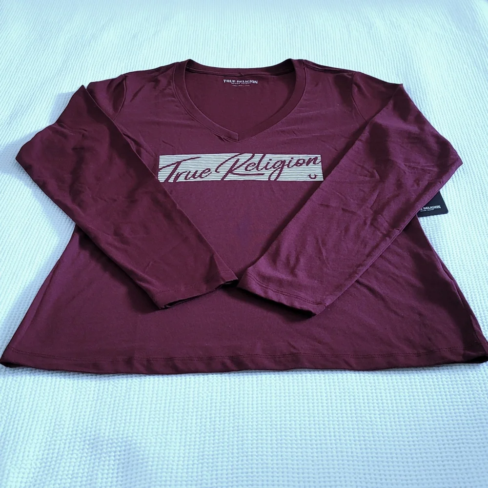 True Religion🙏 Long Sleeve Silver🤍 Foil Graphic Tee - NWT - Picture 10 of 12